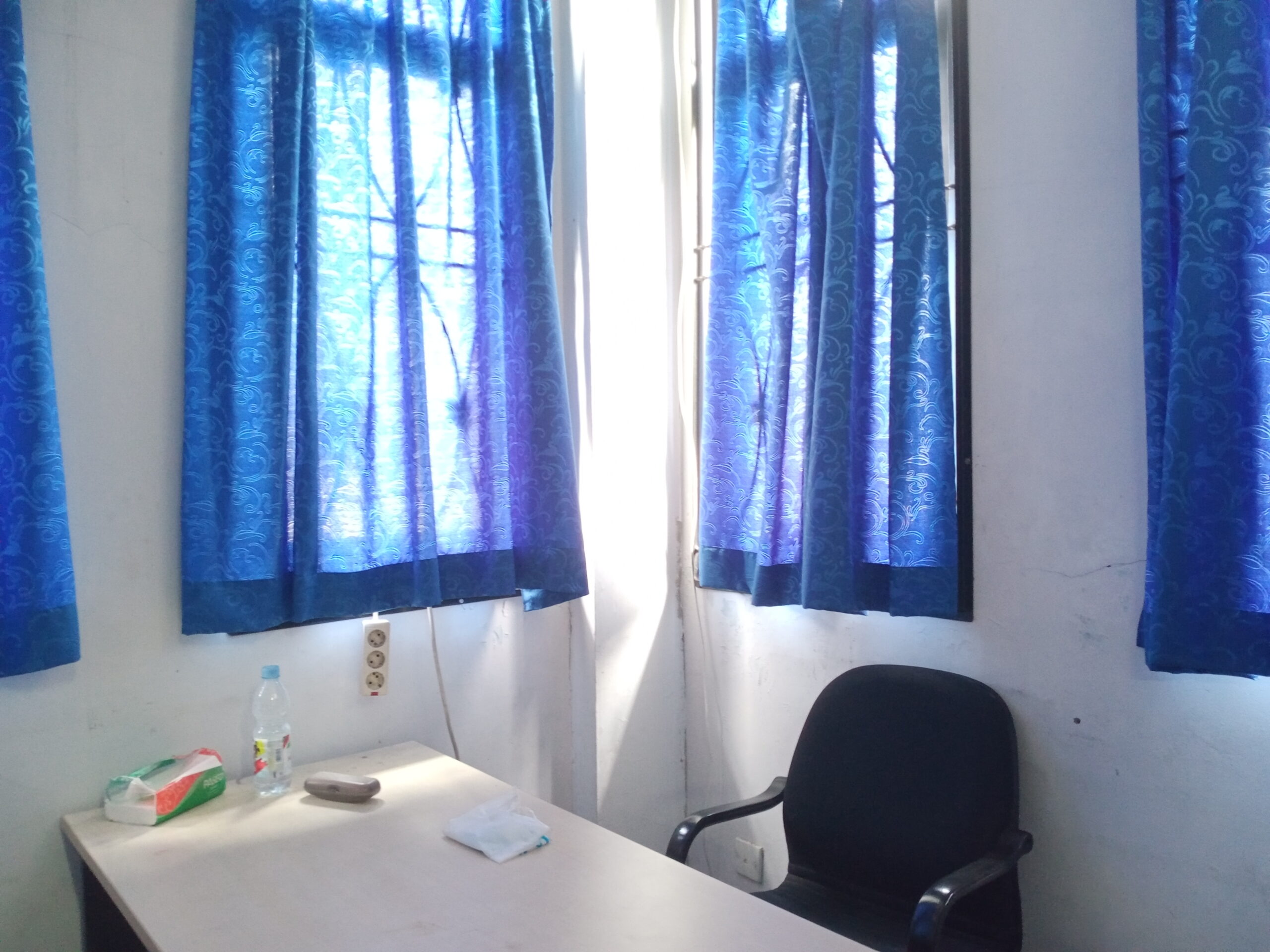 Meja Aslab